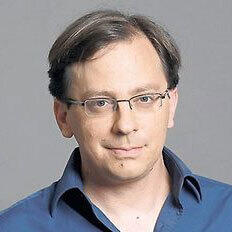 Nadav Eyal
